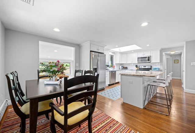 1093 Main St, Norwell, MA 02061