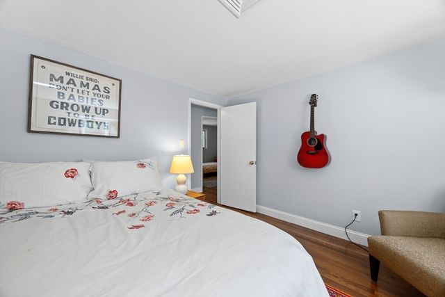 1093 Main St, Norwell, MA 02061