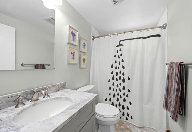 1093 Main St, Norwell, MA 02061