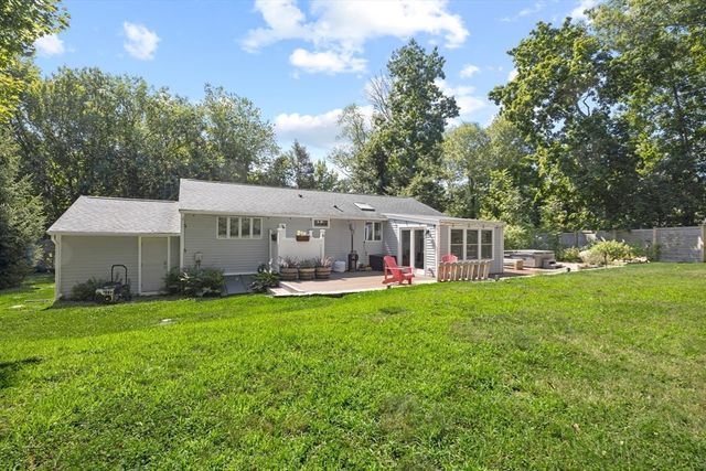 1093 Main St, Norwell, MA 02061