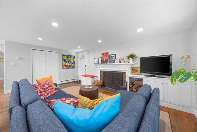 1093 Main St, Norwell, MA 02061