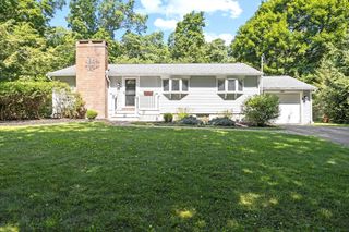 1093 Main St, Norwell, MA 02061
