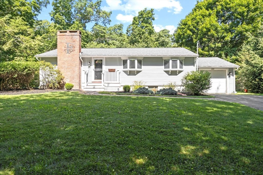 1093 Main St, Norwell, MA 02061