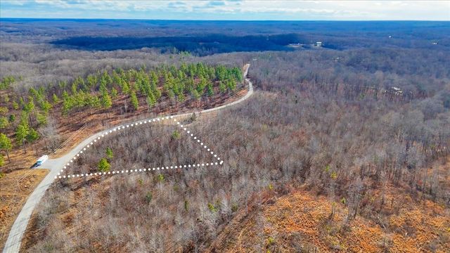 98 Saddleback Drive, Dover, TN 37058