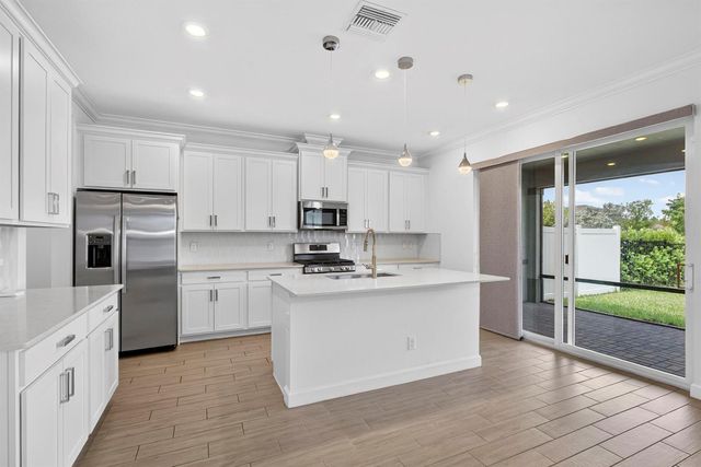 1319 Arrowhead Point Road, Loxahatchee, FL 33470