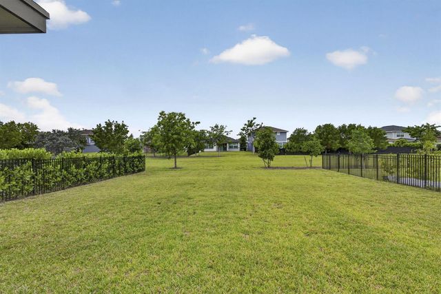 1319 Arrowhead Point Road, Loxahatchee, FL 33470