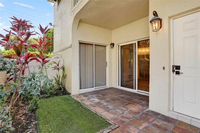 6582 Via Regina 6582, Boca Raton, FL 33433