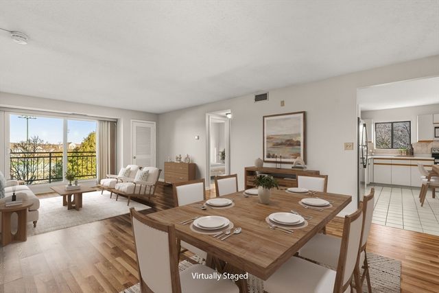 200 Locust St 302, Lynn, MA 01904