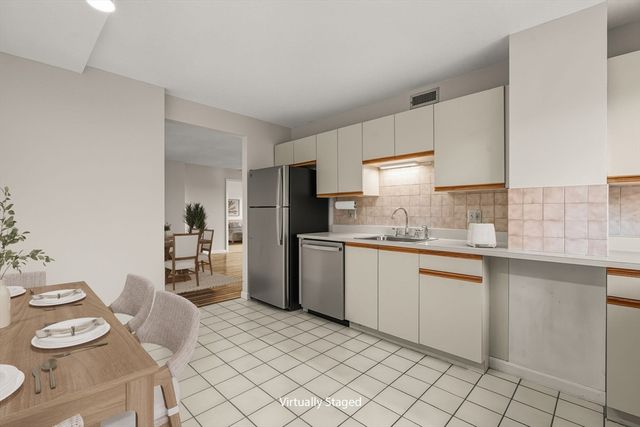 200 Locust St 302, Lynn, MA 01904