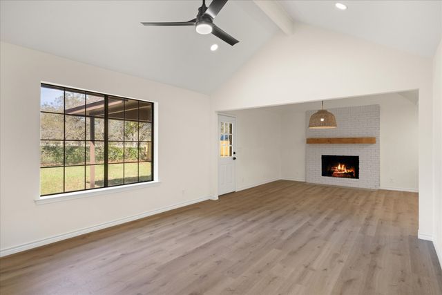 8906 Monticello Drive, Granbury, TX 76049