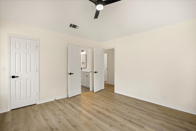 8906 Monticello Drive, Granbury, TX 76049