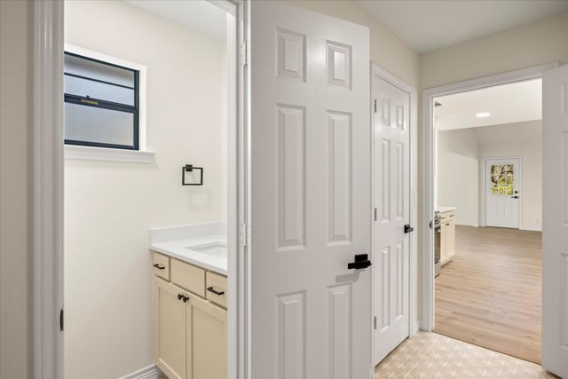 8906 Monticello Drive, Granbury, TX 76049