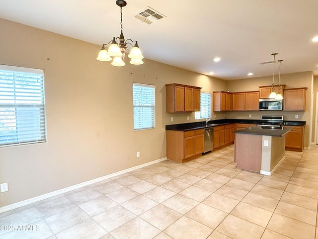 2146 W Scully Drive, Phoenix, AZ 85023