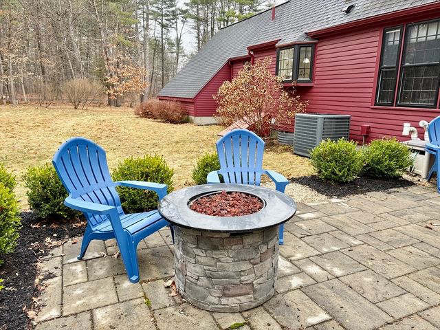 2 Baron Way, Littleton, MA 01460