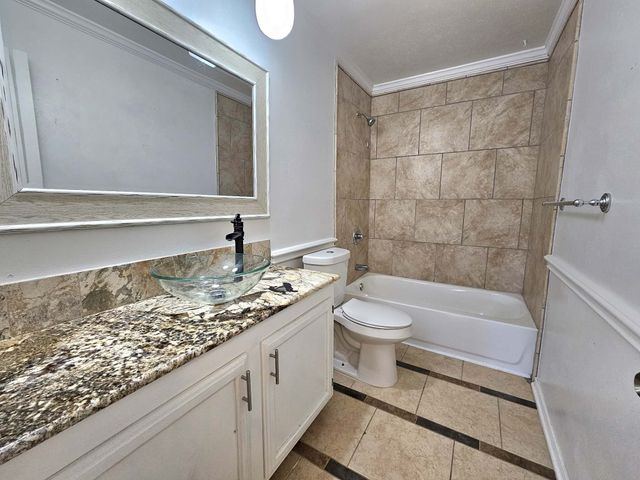 9222 Fairmont Circle, Rowlett, TX 75088