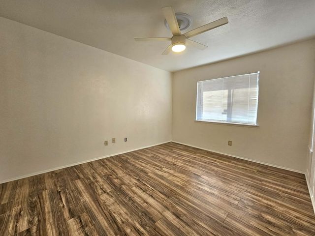 9222 Fairmont Circle, Rowlett, TX 75088