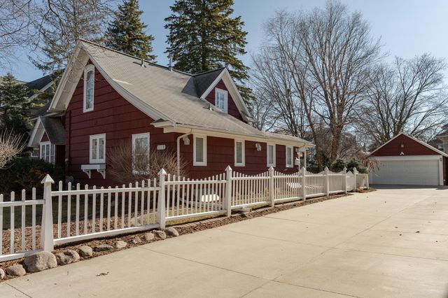 816 1st Street NW, Rochester, MN 55901