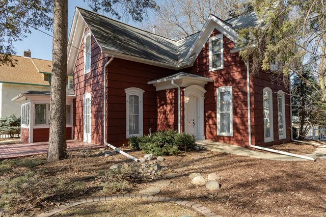 816 1st Street NW, Rochester, MN 55901