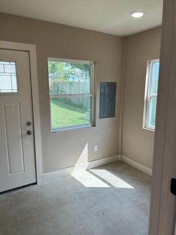 417 S Park Avenue, Joplin, MO 64801