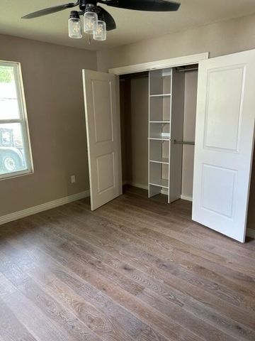 417 S Park Avenue, Joplin, MO 64801