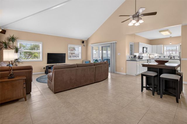 1035 Sea Secret ST, Port Aransas, TX 78373
