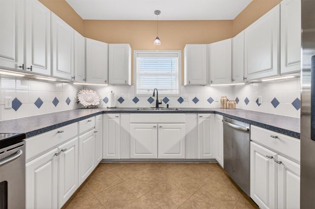 1035 Sea Secret ST, Port Aransas, TX 78373
