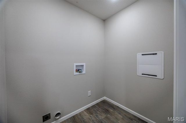 1100 Daytona Drive, Lebanon, MO 65536