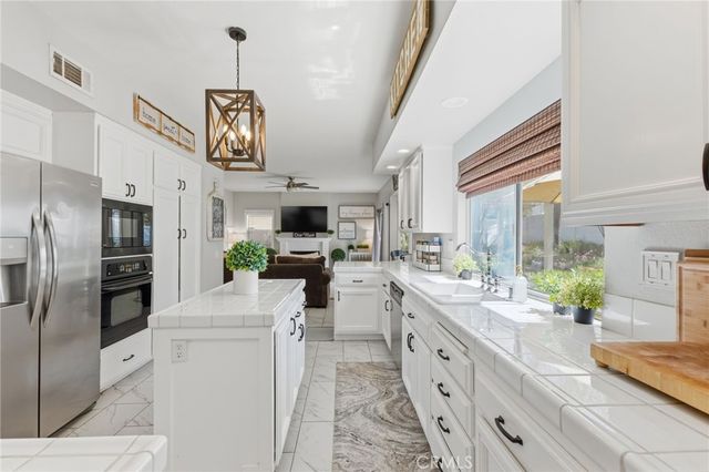 25235 Corte Sur, Murrieta, CA 92563