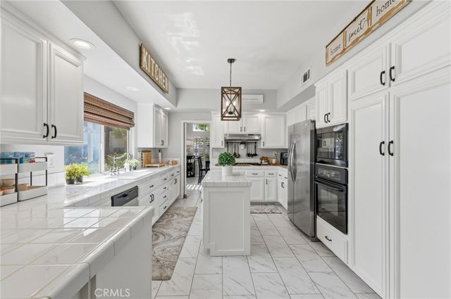 25235 Corte Sur, Murrieta, CA 92563