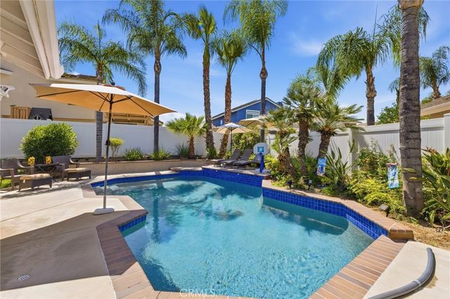 25235 Corte Sur, Murrieta, CA 92563