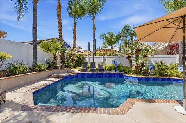 25235 Corte Sur, Murrieta, CA 92563