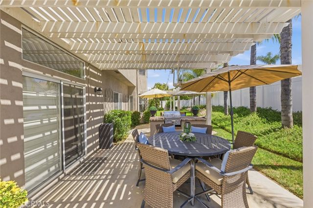 25235 Corte Sur, Murrieta, CA 92563