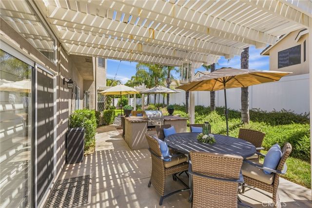25235 Corte Sur, Murrieta, CA 92563