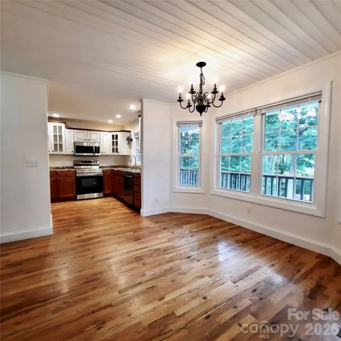 40 Brierfield Drive, Candler, NC 28715