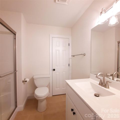 40 Brierfield Drive, Candler, NC 28715
