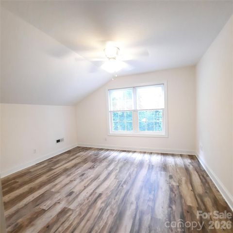 40 Brierfield Drive, Candler, NC 28715