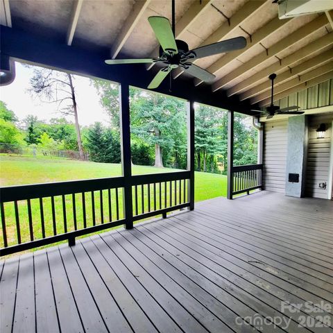 40 Brierfield Drive, Candler, NC 28715