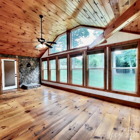 40 Brierfield Drive, Candler, NC 28715