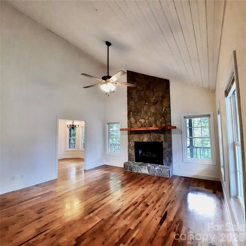 40 Brierfield Drive, Candler, NC 28715