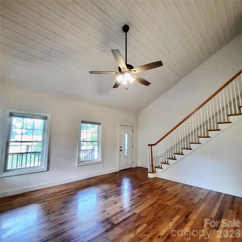 40 Brierfield Drive, Candler, NC 28715
