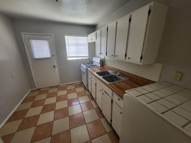 2607 Nations Avenue 2, El Paso, TX 79930