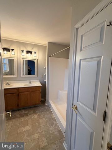 156 SPARROW RD, Hummelstown, PA 17036