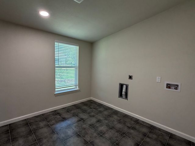 6812 Lakeside Drive B, Lake Worth, TX 76135