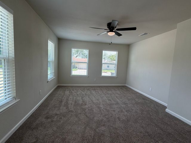 6812 Lakeside Drive B, Lake Worth, TX 76135