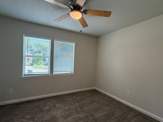6812 Lakeside Drive B, Lake Worth, TX 76135