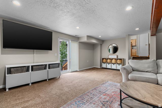10812 S GRANITE DR, Sandy, UT 84094