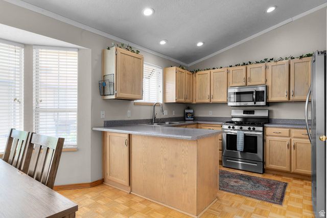 10812 S GRANITE DR, Sandy, UT 84094