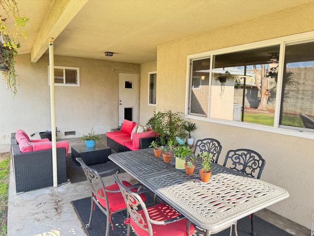 6919 N Rowell Avenue, Fresno, CA 93710