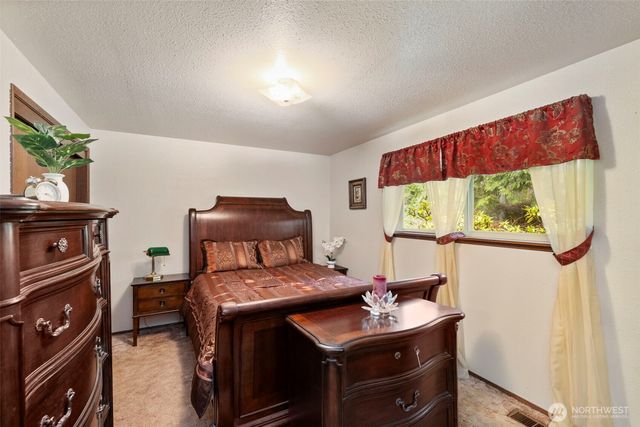 29970 Gamble Place NE, Kingston, WA 98346