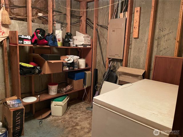 29970 Gamble Place NE, Kingston, WA 98346